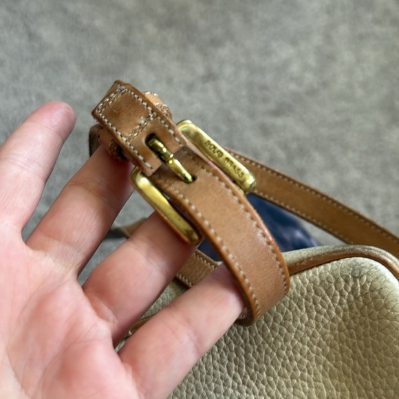 Dooney & Bourke Classic Cream Leather Crossbody Bag - Picture 7 of 14